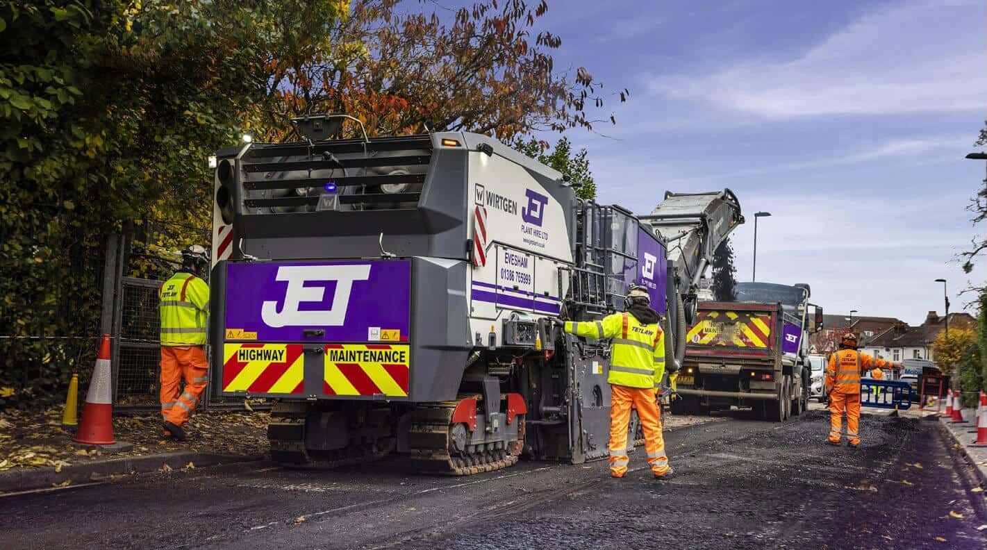 2_2m-tracked-planer.jpg
